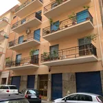 Rent 4 bedroom apartment of 65 m² in Reggio di Calabria