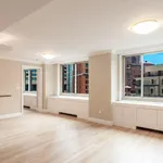 Rent 2 bedroom apartment of 94 m² in New York