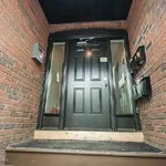 Rent 2 bedroom apartment in Toronto (Mount Pleasant West)