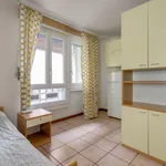 Rent 2 bedroom apartment in Milan