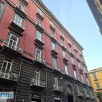 Affitto 5 camera appartamento di 220 m² in Naples