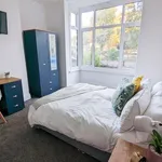 Rent 6 bedroom flat in East Midlands