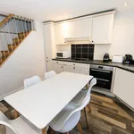 Rent 5 bedroom house in Leeds