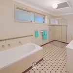 Rent 3 bedroom apartment in Sydney