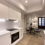 Rent 5 bedroom apartment of 60 m² in Barcelona