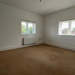 Rent 2 bedroom flat in Stratford-on-Avon