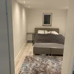 Rent 1 bedroom apartment of 72 m² in Dusseldorf