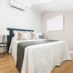 Rent 1 bedroom apartment of 100 m² in Madrid