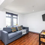 Rent 3 bedroom apartment in Leeds