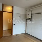 Affitto 3 camera appartamento di 119 m² in Lecco