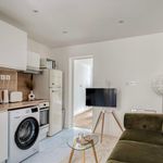 Rent 1 bedroom apartment of 300 m² in Paris