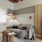 Rent 3 bedroom apartment of 42 m² in Barcelona