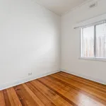 Rent 4 bedroom house in Essendon