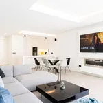 Rent 4 bedroom house of 499 m² in Marbella