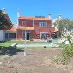 Rent 4 bedroom house of 196 m² in Setúbal