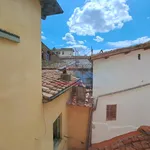 Affitto 3 camera appartamento di 110 m² in Arezzo