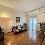 Rent 5 bedroom apartment of 75 m² in Genoa