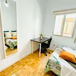 Rent a room of 140 m² in Madrid