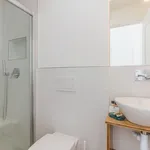 Rent 2 bedroom apartment of 100 m² in Lisbon