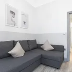 Rent 2 bedroom flat of 29 m² in London