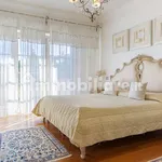 Rent 5 bedroom house of 512 m² in Rome