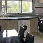 Appartement de 9 m² avec 1 chambre(s) en location à Vénissieux