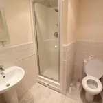 Rent 3 bedroom apartment in Yorkshire And The Humber