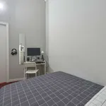 Rent a room in lisbon