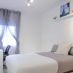 Rent 5 bedroom apartment in Madrid