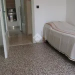 Affitto 3 camera appartamento di 88 m² in Parma