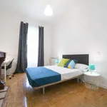 Rent a room of 274 m² in madrid