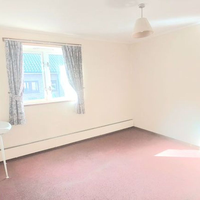 Shared accommodation to rent in North Road, Telford TF1