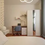 Rent a room of 97 m² in Lisboa