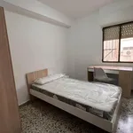 Alquilar 4 dormitorio apartamento en Alicante