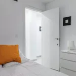 Rent 4 bedroom apartment in Valencia