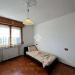 Rent 5 bedroom house of 140 m² in Parma