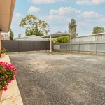 Rent 2 bedroom apartment in Collinswood