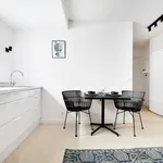 Studio of 323 m² in Paris