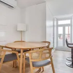 Rent 2 bedroom apartment of 81 m² in lisbon