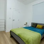 Rent 3 bedroom flat in North East England