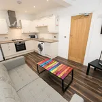 Rent 3 bedroom house in Leeds