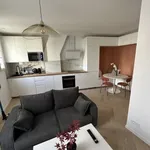 Appartement de 58 m² avec 2 chambre(s) en location à Courbevoie