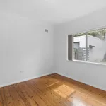 Rent 3 bedroom apartment in West Wollongong