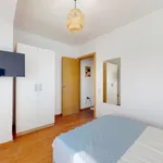 Rent 5 bedroom apartment in Valencia