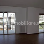 Rent 5 bedroom apartment of 220 m² in Bari