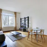 Appartement de 377 m² avec 1 chambre(s) en location à Paris