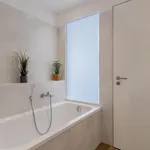 Rent 1 bedroom apartment of 75 m² in Leipzig