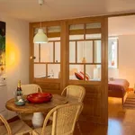 Rent 1 bedroom apartment of 65 m² in Lisbon