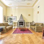 Rent 5 bedroom apartment of 321 m² in Roma