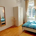 Pronajměte si 1 ložnic/e byt o rozloze 24 m² v Prague